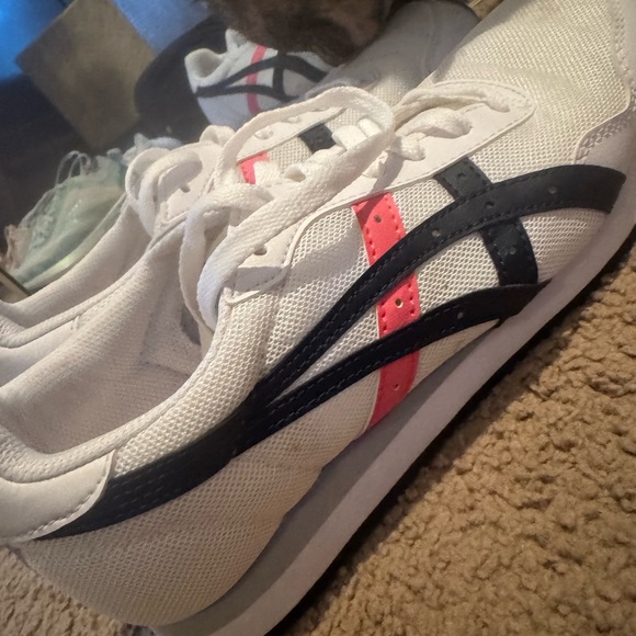 Asics Shoes - ASICS Tiger Classic Sneakers Women’s Size 9 White Black Coral Retro Trainer